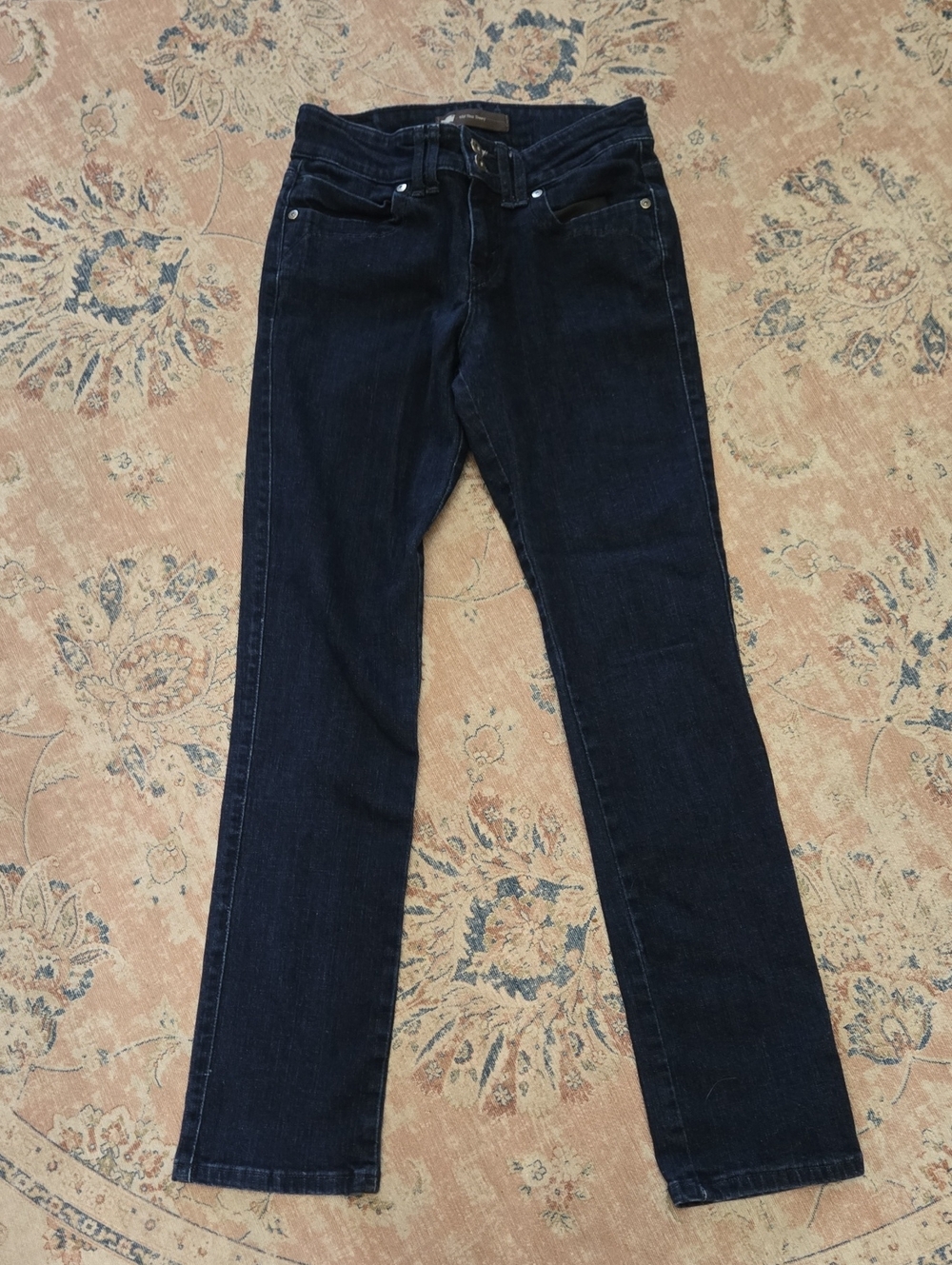 Levi's Mid Rise Skinny Indigo Blue Jeans 5 Pockets Stretch Size 2M EUC